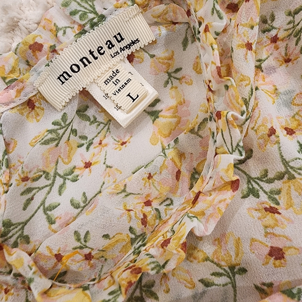 Floral Ruffle Sleeve Blouse - Picture 12 of 13
